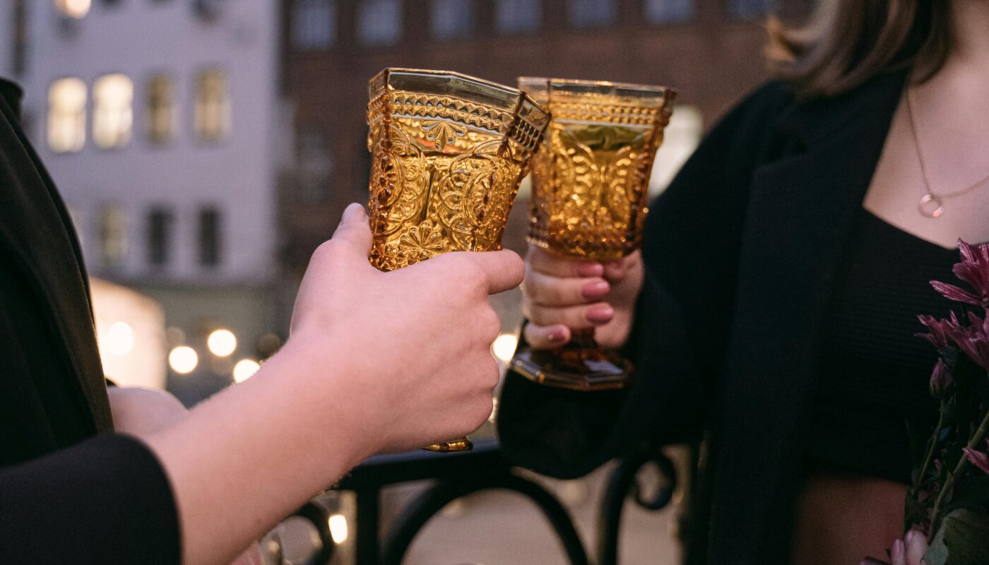 https://www.pexels.com/photo/person-holding-gold-colored-trophy-6437330/